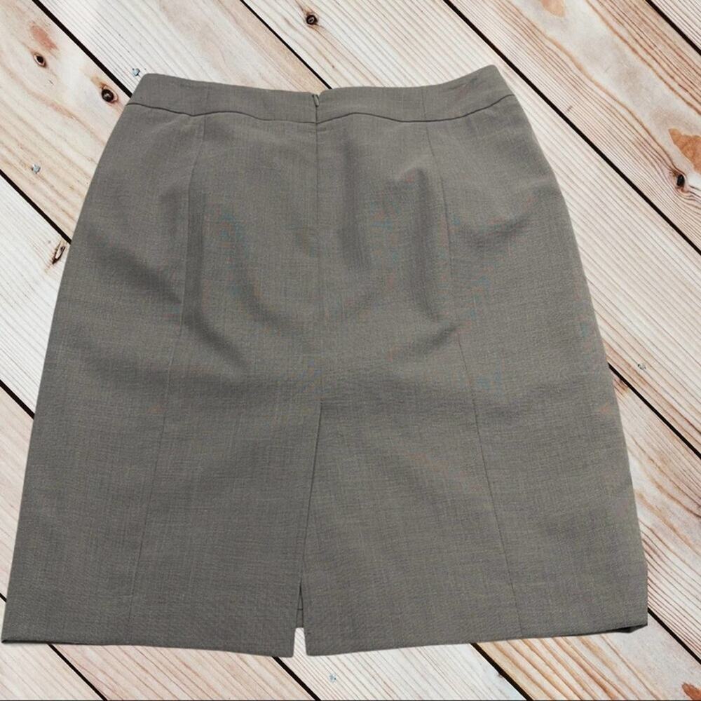 CALVIN KLEIN Women’s 6 Gray Dressy Stretch Skirt